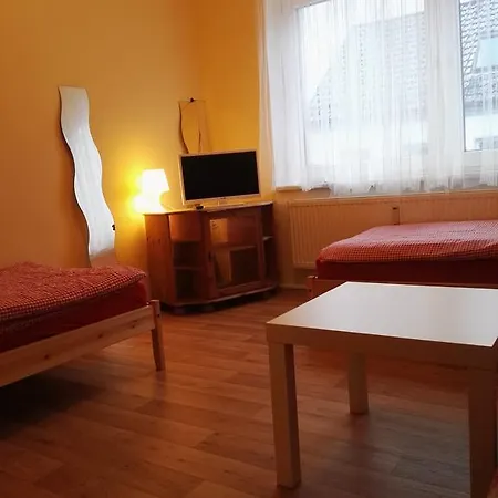 Zu Hause Bei Freunden *