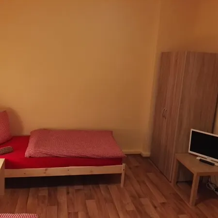 Zu Hause Bei Freunden *