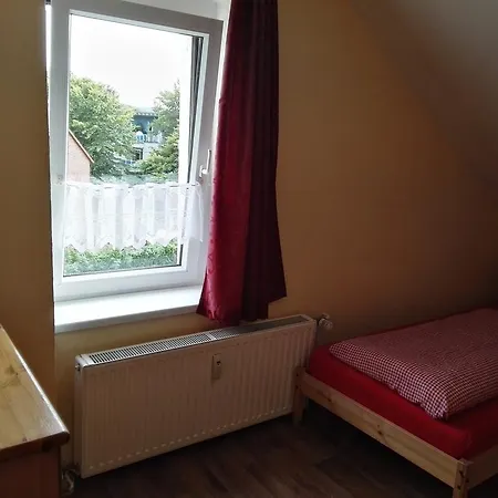 Zu Hause Bei Freunden *