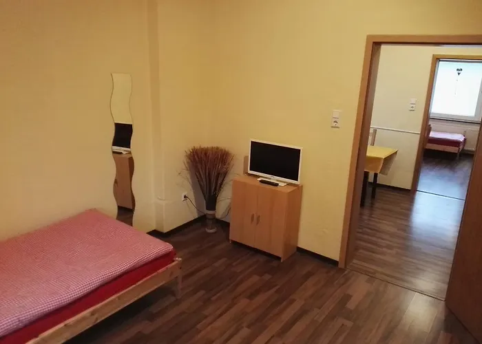 Zu Hause Bei Freunden *